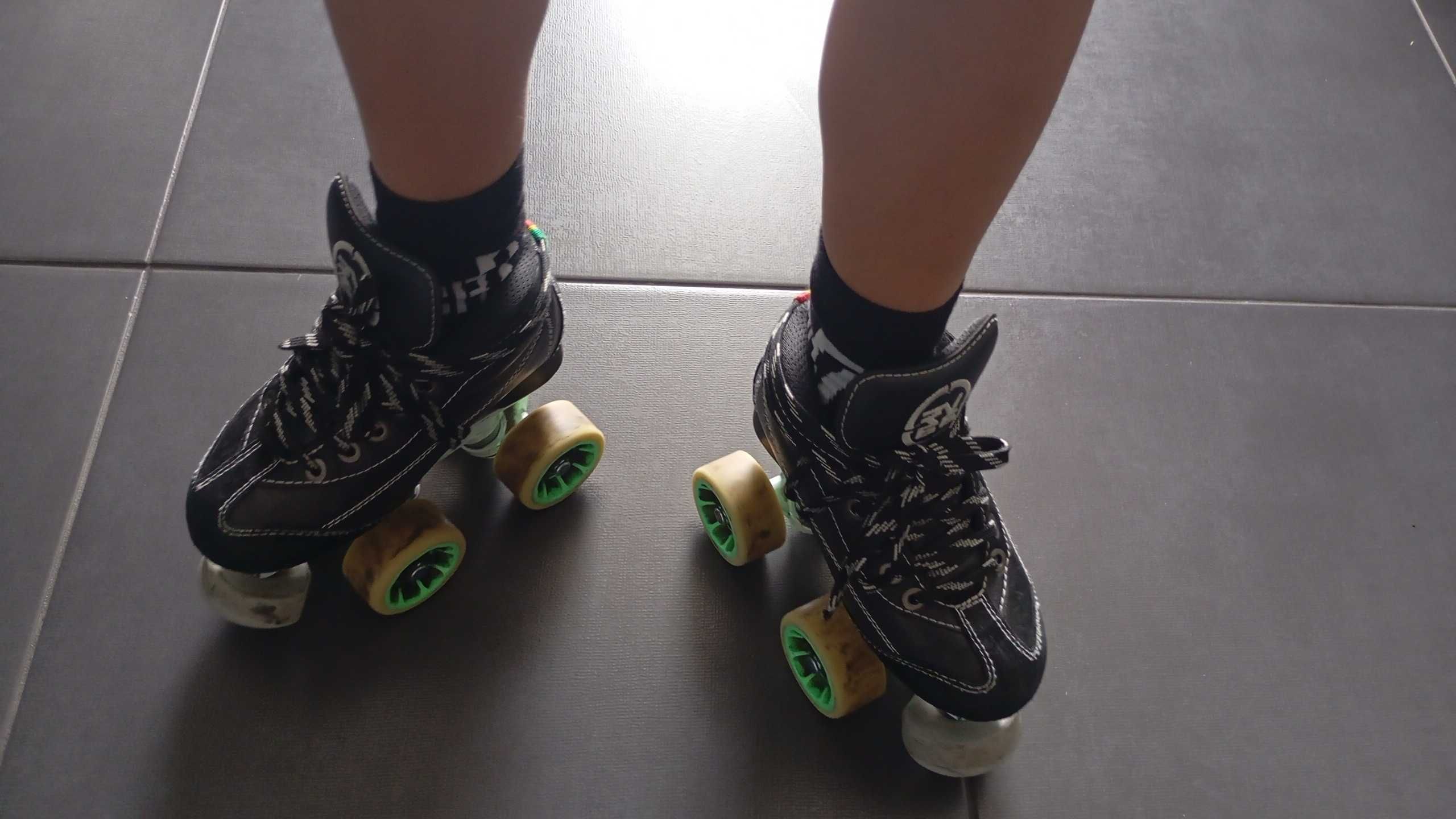 Hóquei,  kit patins joalherias e luvas
