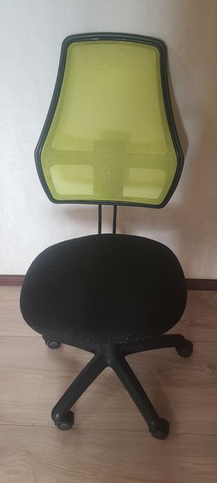 Стул офисный б/у