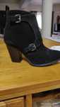 Botins pretos 39