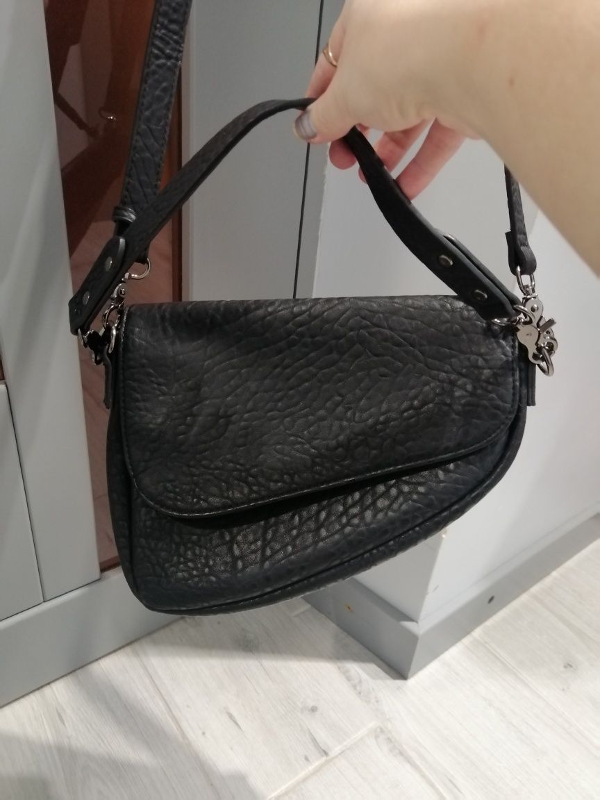 Жіноча сумочка італійського бренду