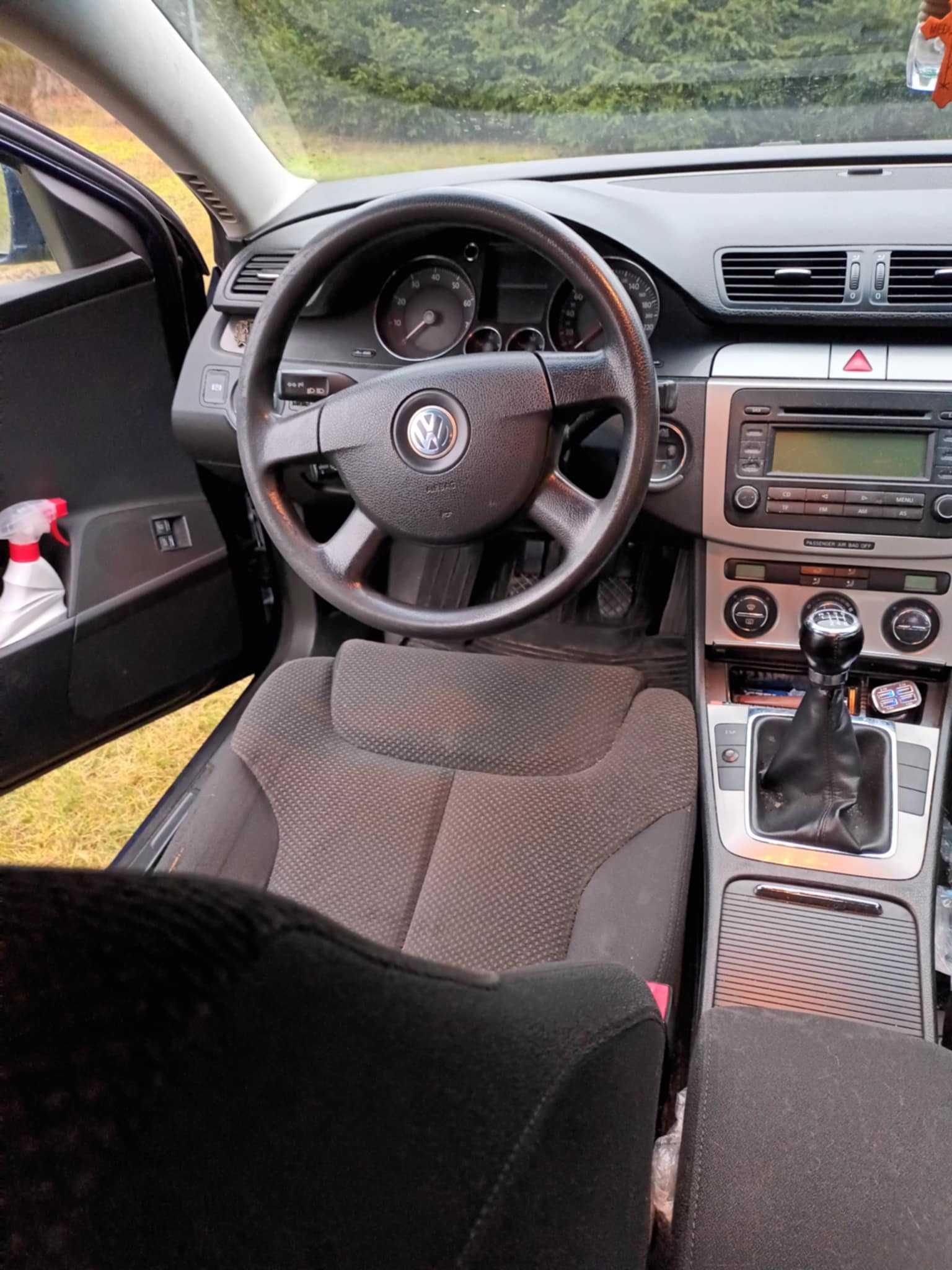 Sprzedam pilnie vw passat b6 1.6 fsi 2005.