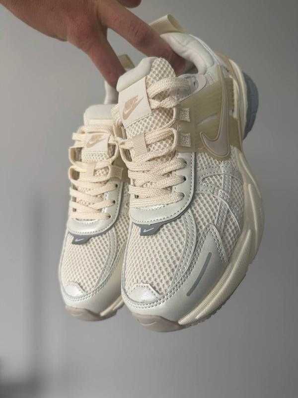 ОРИГІНАЛ Кросівки Nike V2K Run Pale Ivory