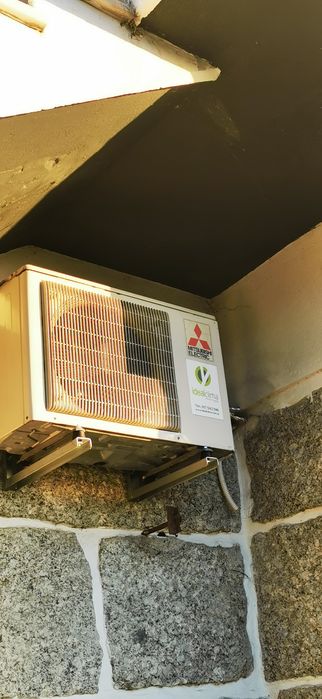 Vendo 2 máquinas exteriores de AC, marca Mitsubishi