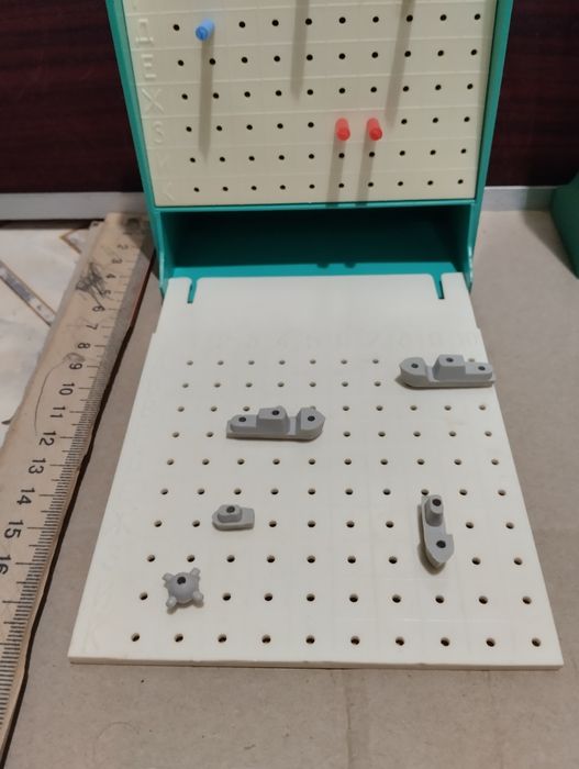 Детская настольная игра. Морской бой. Времён СССР. Состояние хорошее.