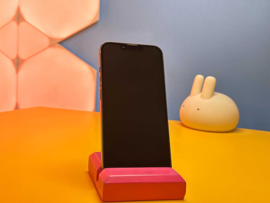 Смартфон Apple iPhone 13 128GB Midnight (141538) Б/У З ГАРАНТІЄЮ