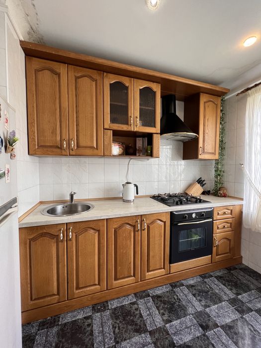 Продаж 3-кімнатної Центр, ремонт, 67м2, покращений план