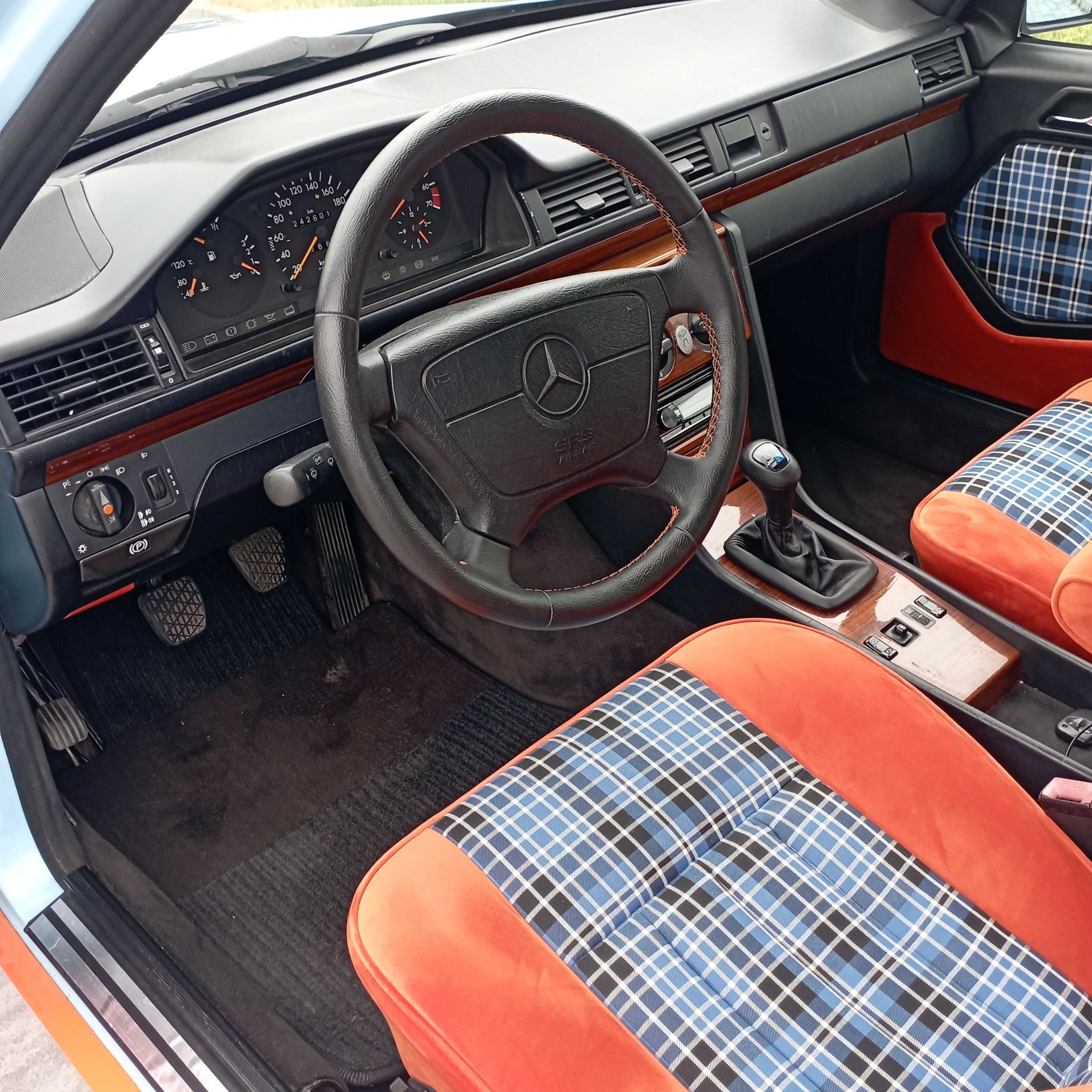 Mecedes-Benz W124 RARYTAS po odbudowie  w legendarnych barwach GULF