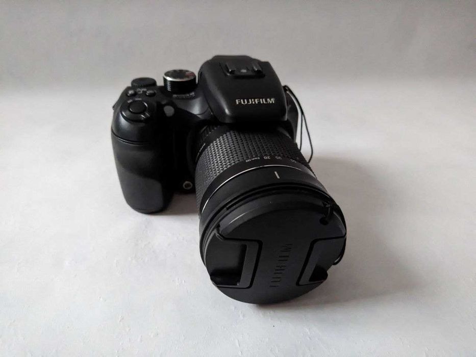 Цифровой фотоаппарат Fujifilm FinePix S100FS