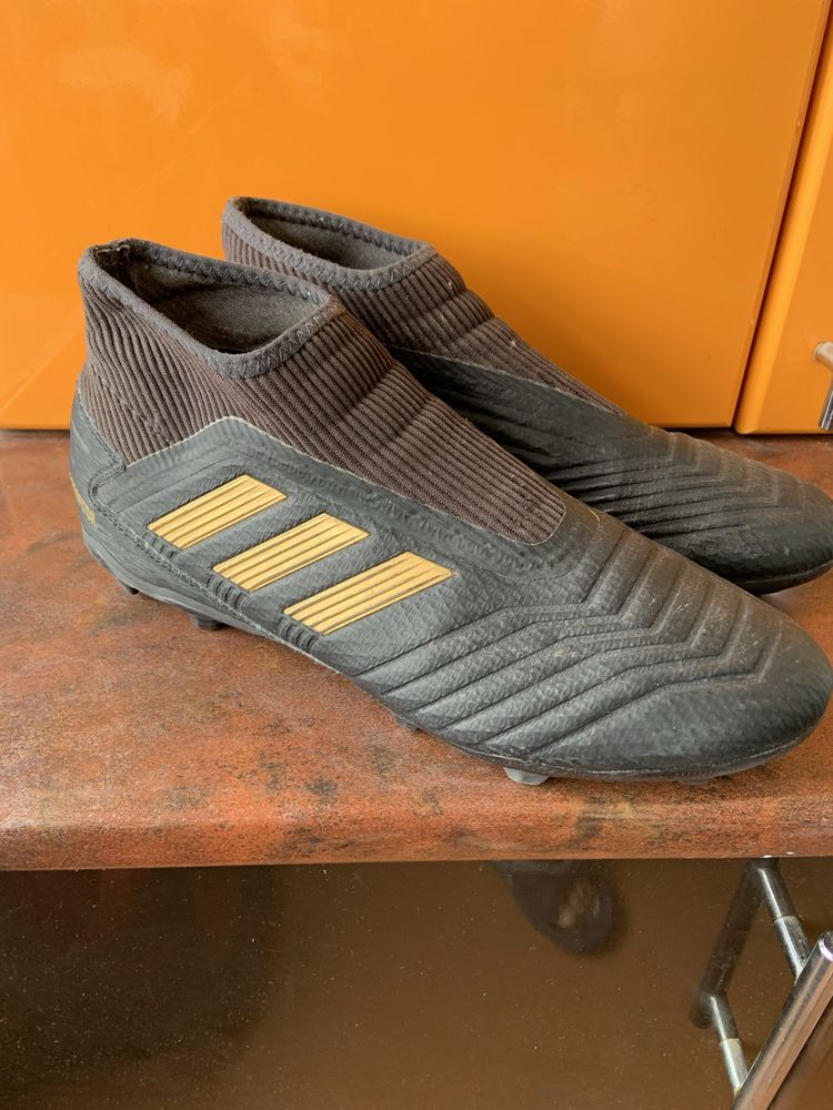 Сороканожки adidas 43 розмір