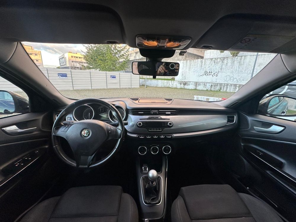 Alfa Giulietta 1.6cc 105cv C/Revisao e kit embreagem