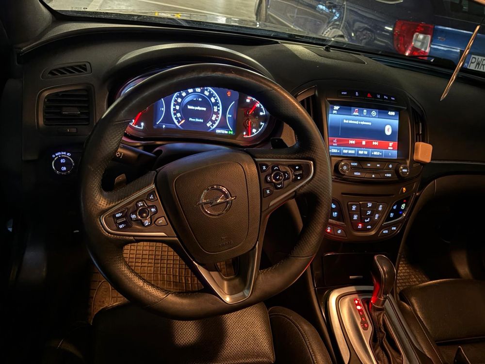 Sprzedam Opel Insignia Sports Tourer 2.0 Biturbo  Czarny