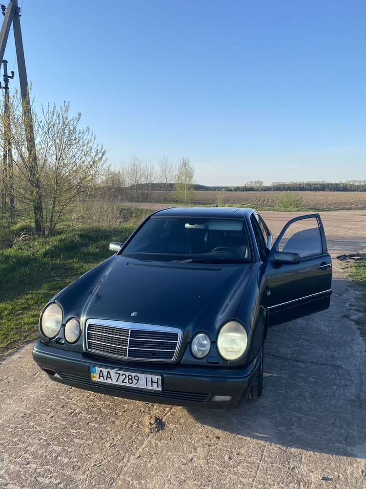 Mercedes-Benz w210 срочно