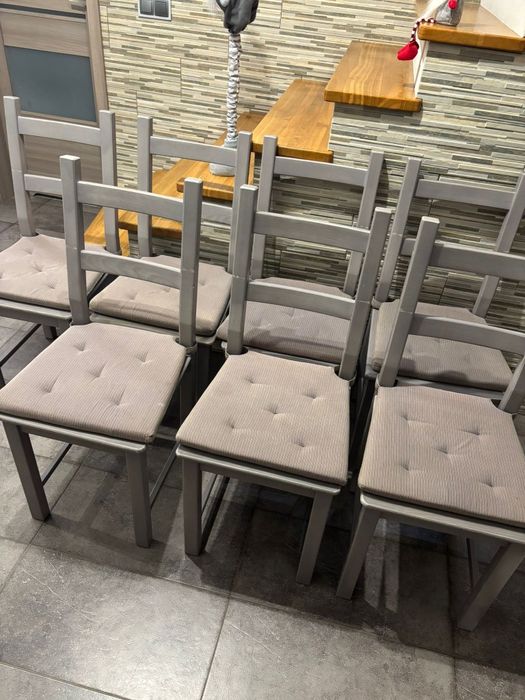 Sprzedam krzesła drewniane 7 szt.