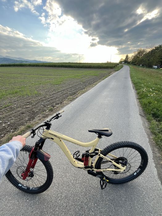 Zamienie rame giant reign sx albo caly rower