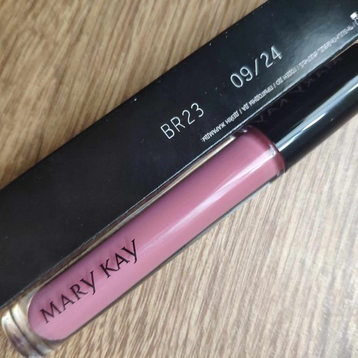 Błyszczyk do ust firmy Mery kay