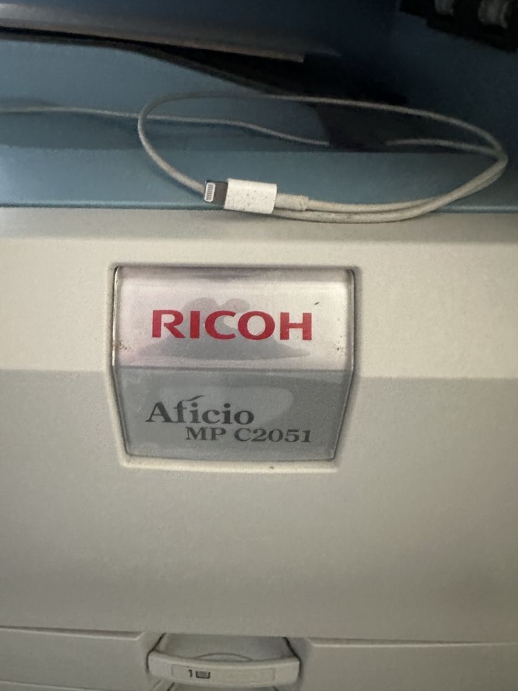 Drukarka ricoh biurowa, czasem sie zacina