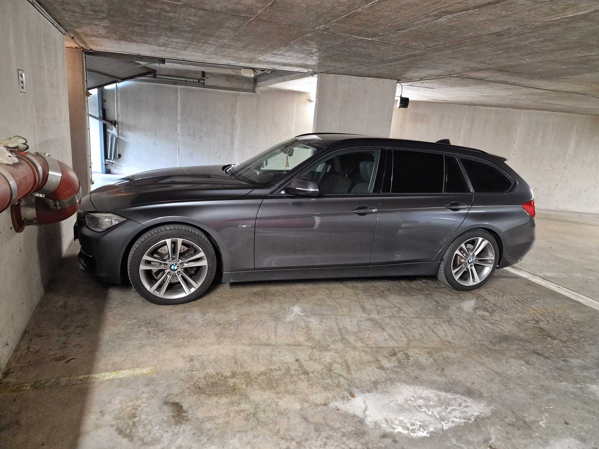 BMW 328i Touring Sport Line Bi-Xenon