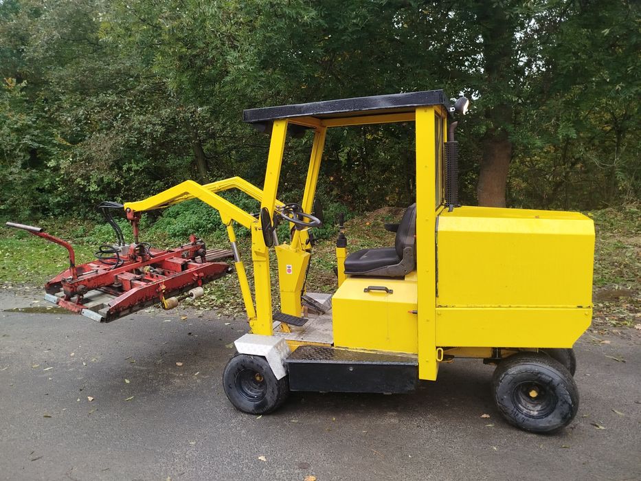 Układarka kostki brukowej