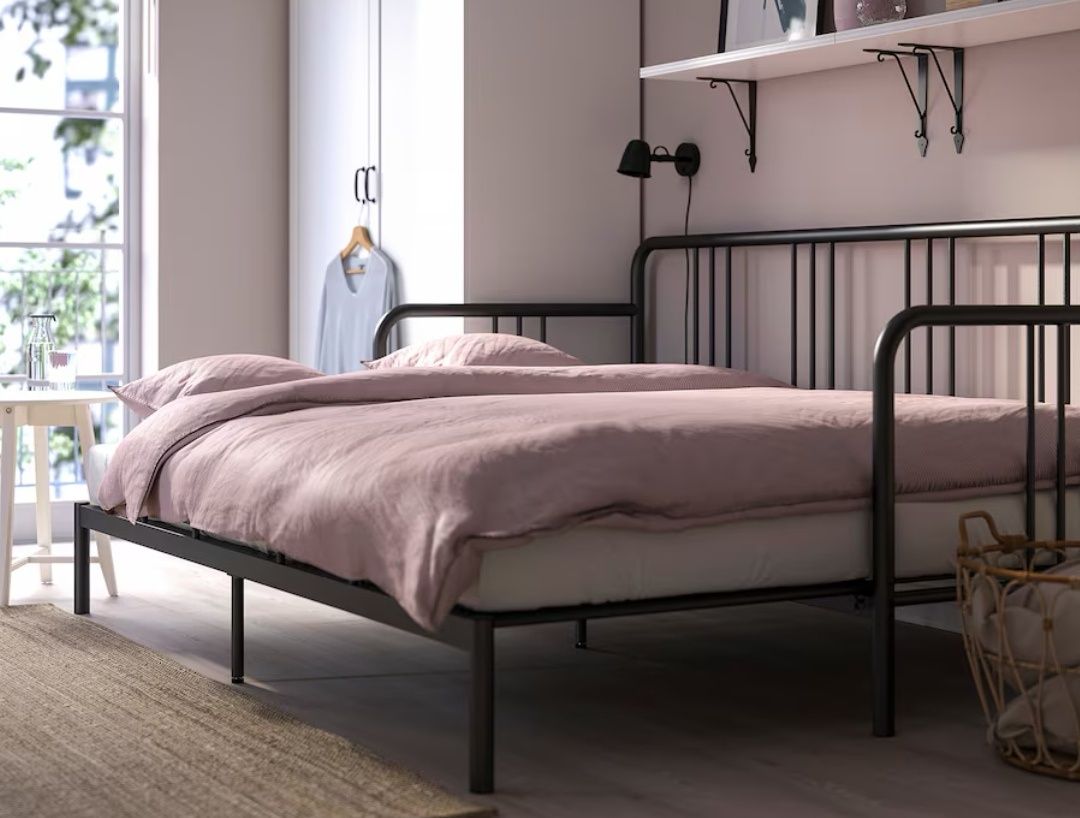 Cama de ferro/aço preta solteiro ou casal FYRESDAL IKEA NOVA
Day-bed f