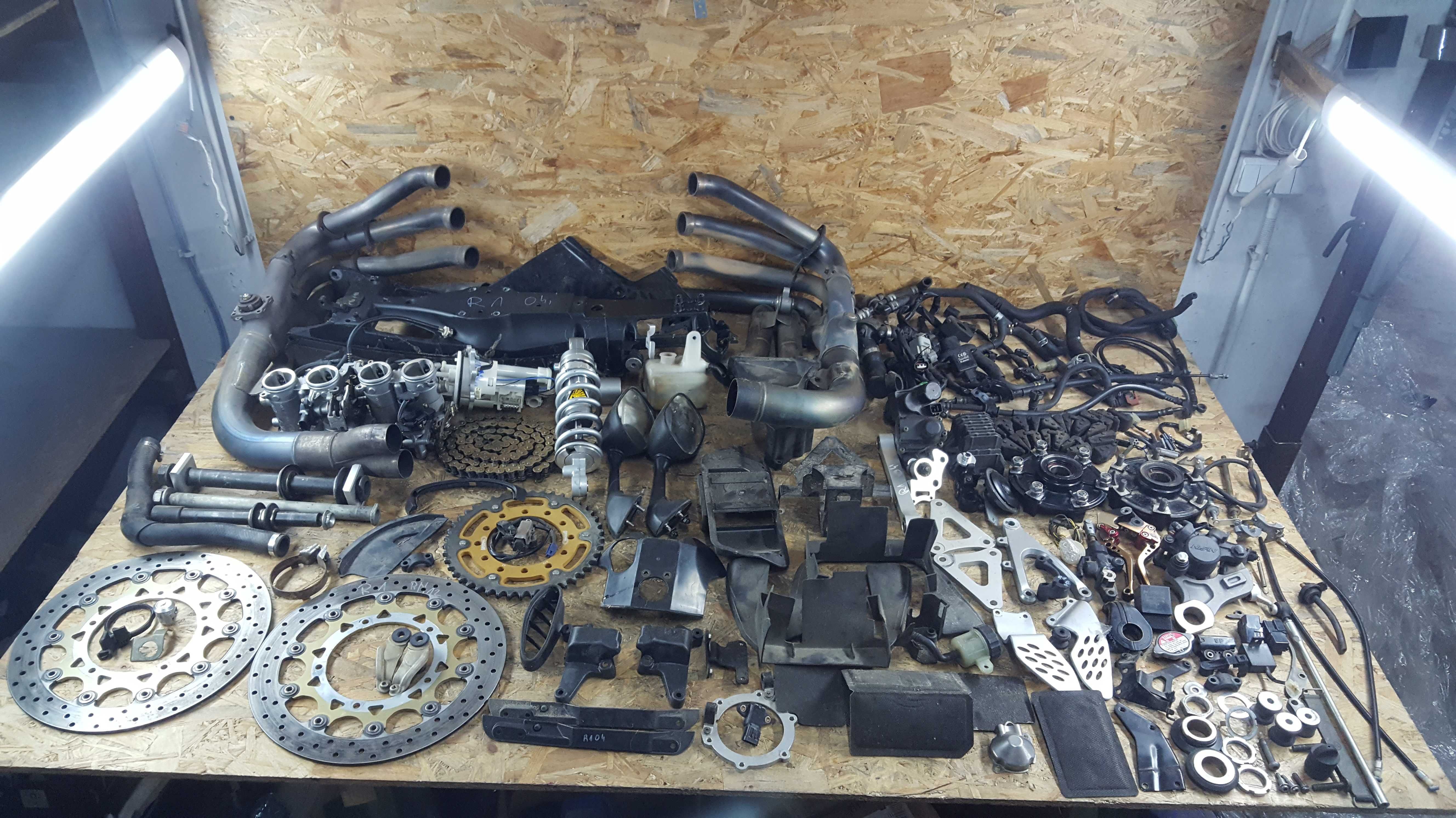 Yamaha Yzf R1 rn12 Tarcza szyba kolektor owiewka wypelnienie os