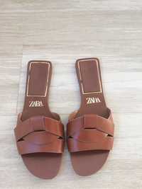 Sandalias castanhas Zara