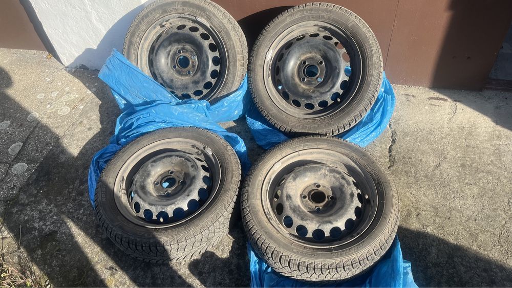 Koła zimowe  4x100 7mm opony 165/60/r15 Toyota aygo citroen c1  107
