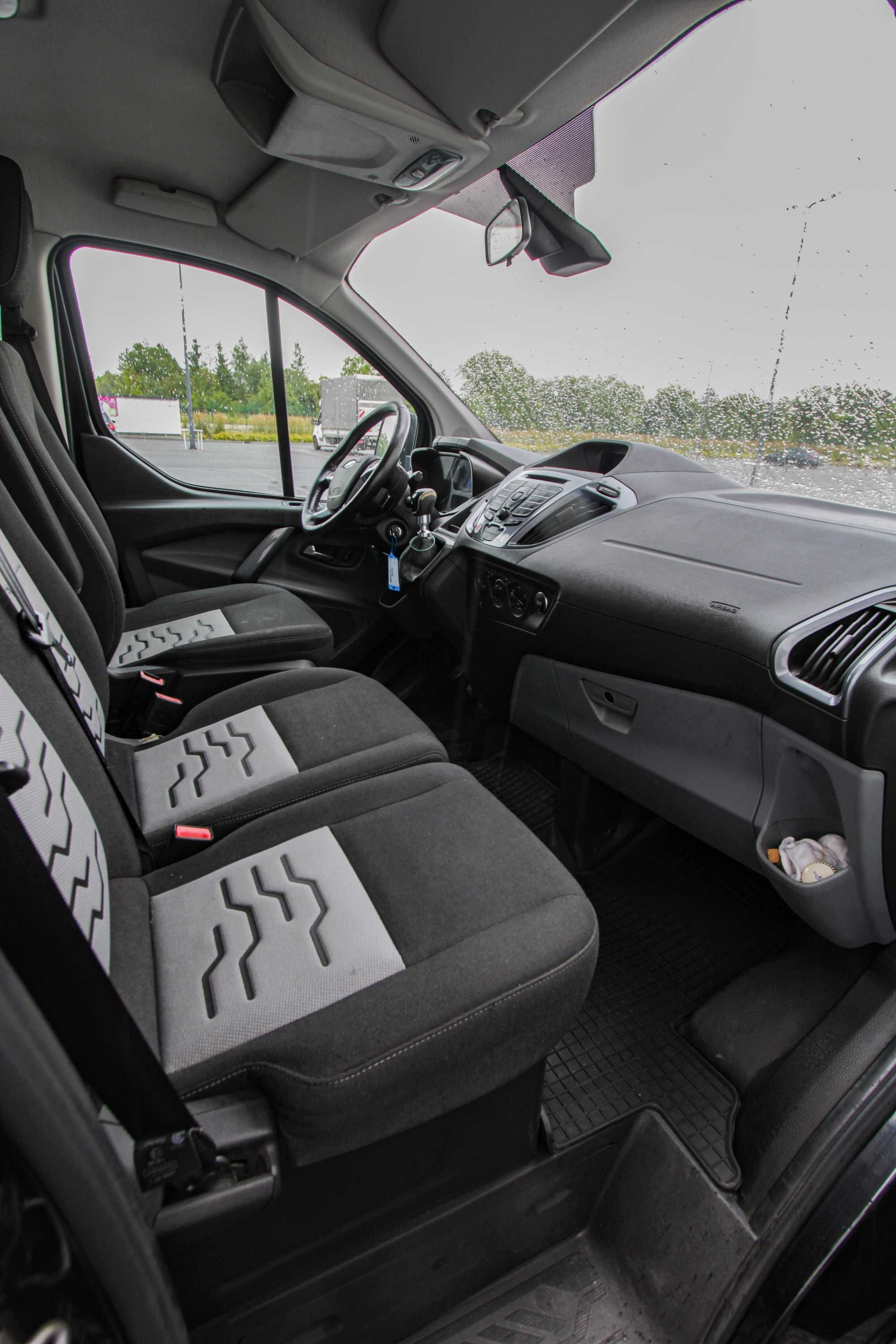 Ford Custom L2H1 zabudowa pod karawan pogrzebowy