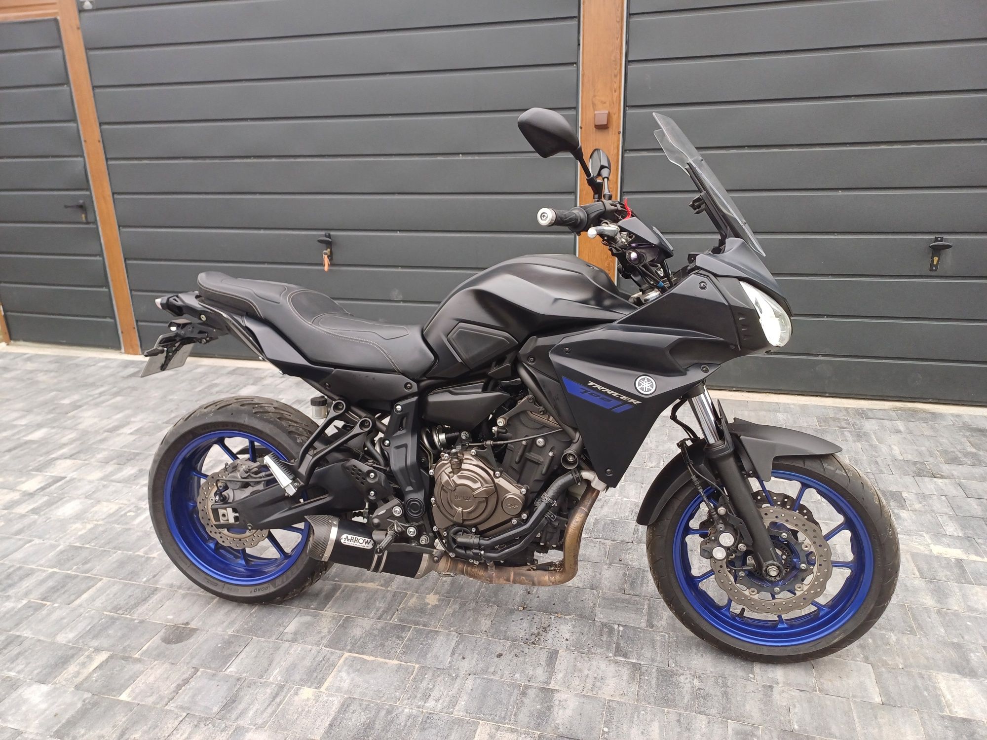 Yamaha mt07 tracer  ARROW