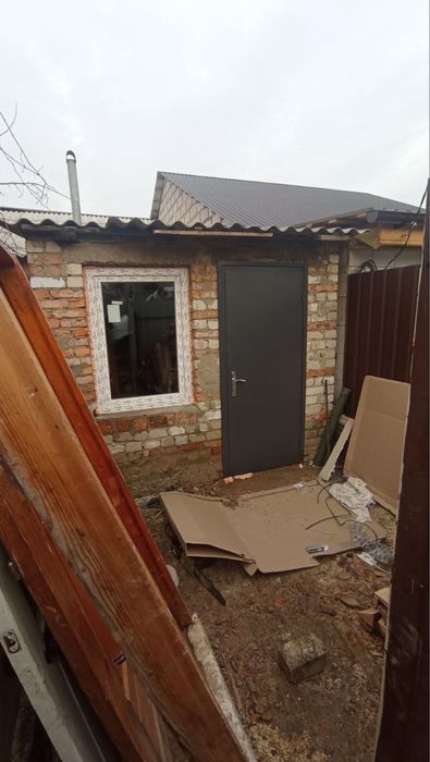 Частина будинку Станишівка біля лікарні