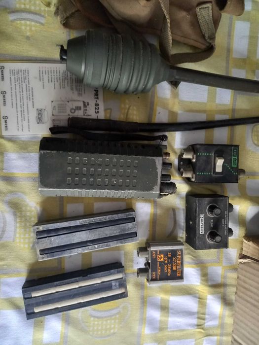 Radios militares e amadores