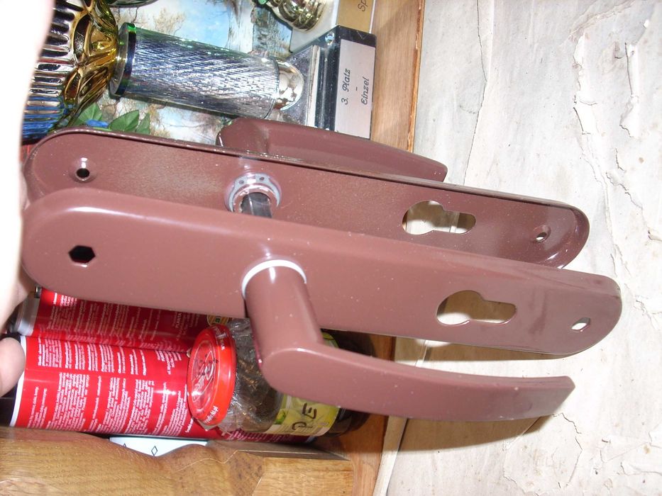 klamki szyldy do drzwi