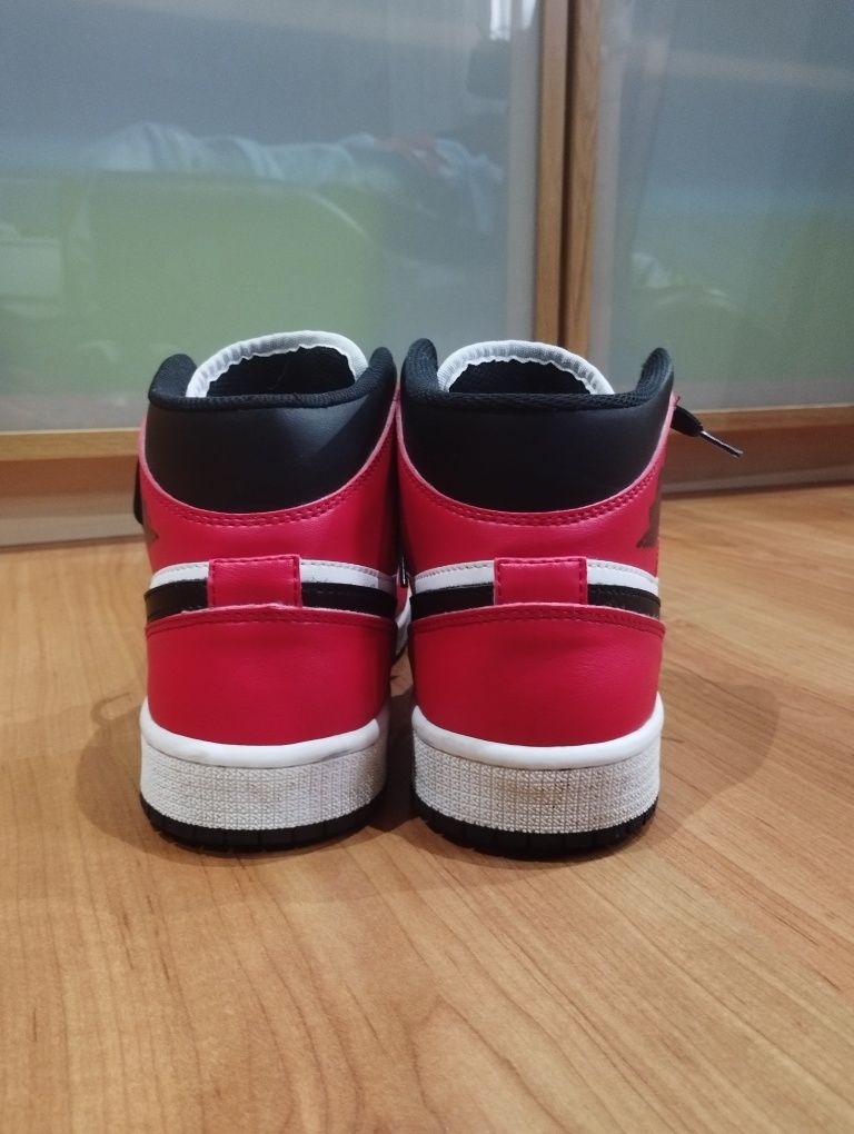 Jordan 1 Vermelhas e Pretas