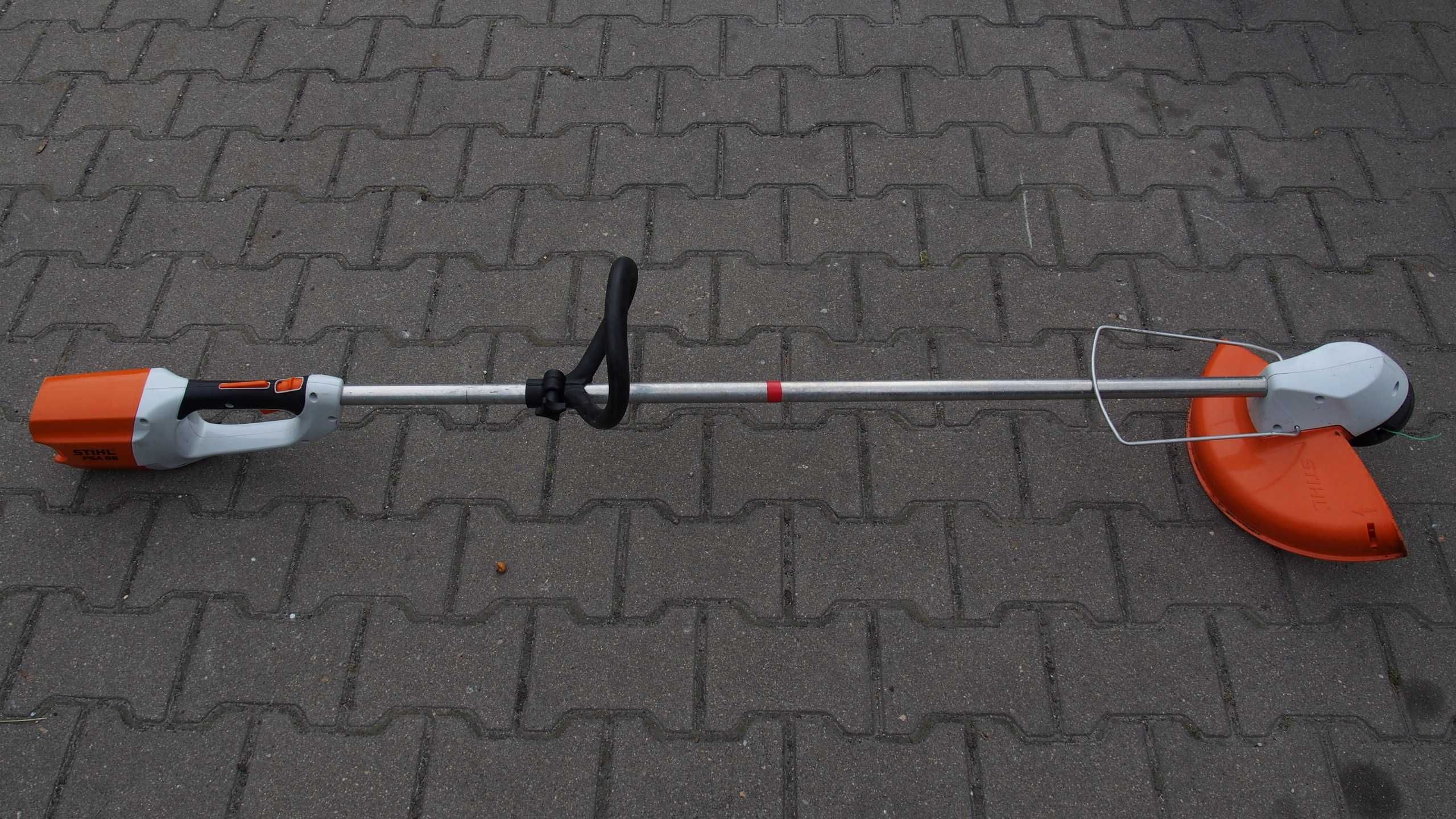 Stihl FSA85 FSA 85 aku kosa Akumulatorowa uszkodzona