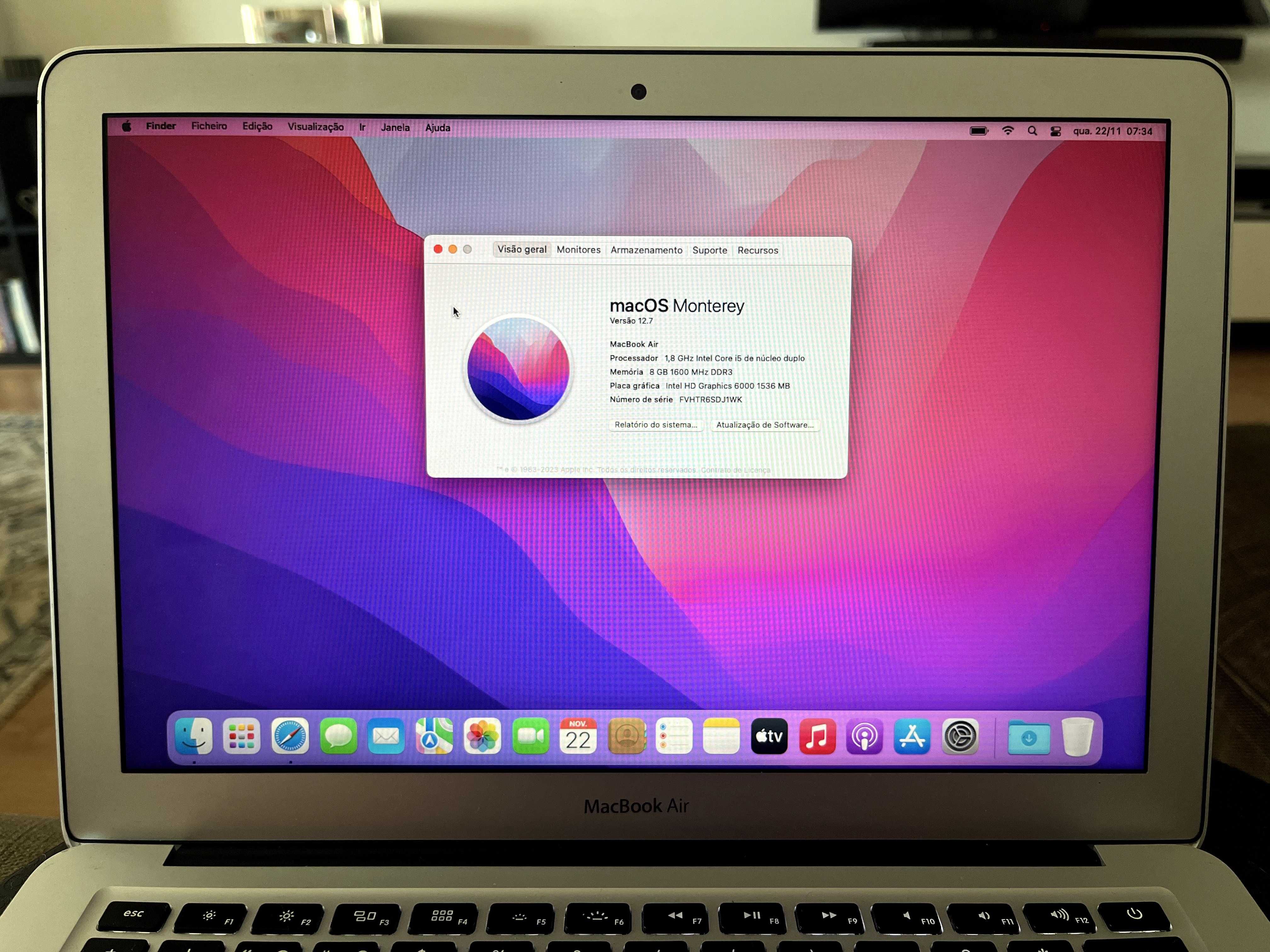 MacBook Air 13.3'' (2015), core i5, 8GB, 121GB SSD
