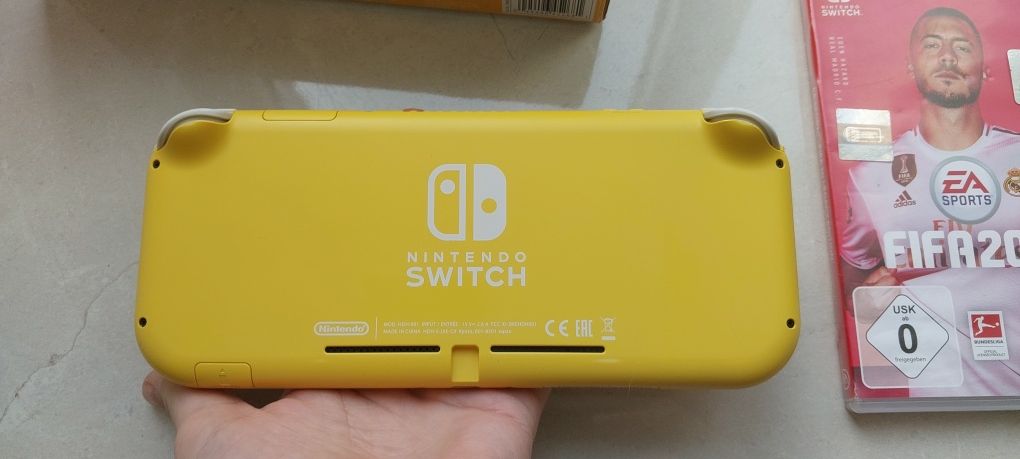 Nintendo switch lite