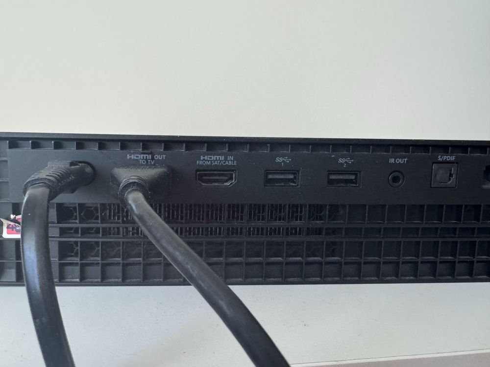Ігрова приставка Xbox One X