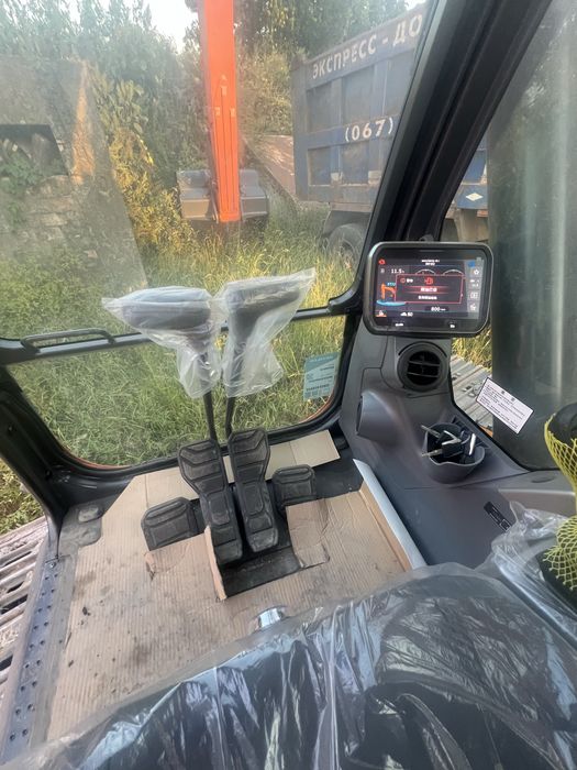 Екскаватор Дусан Doosan, Develon 270 HD новий