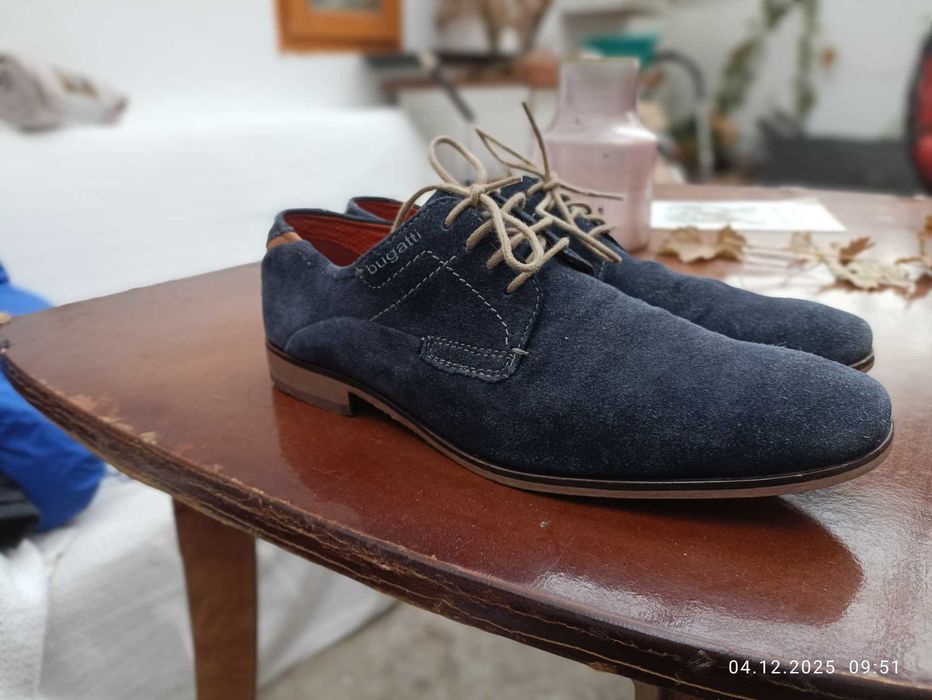 Чоловічі туфлі bugatti
