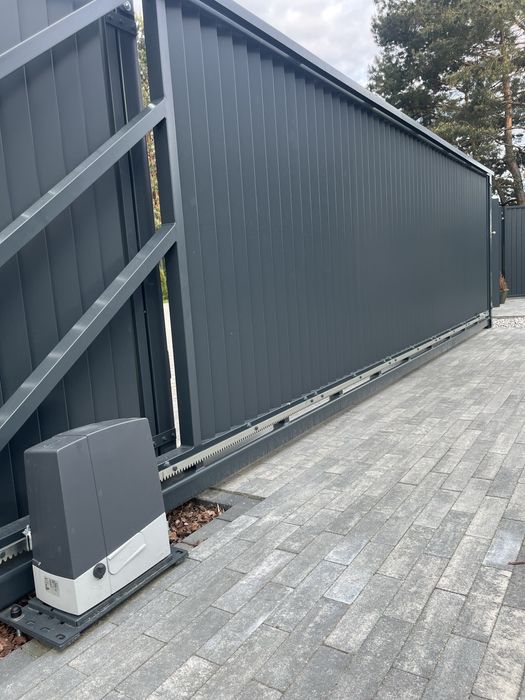 Instalacja i serwis napędów do bram, domofonów i wideodomofonów
