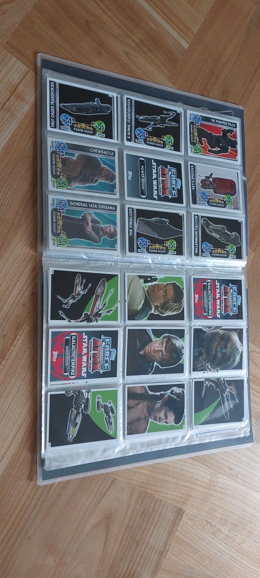 Album + ok. 100 kart Star Wars Force Attax