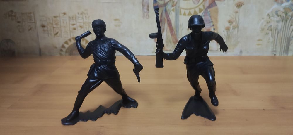 Фігурки, солдатики