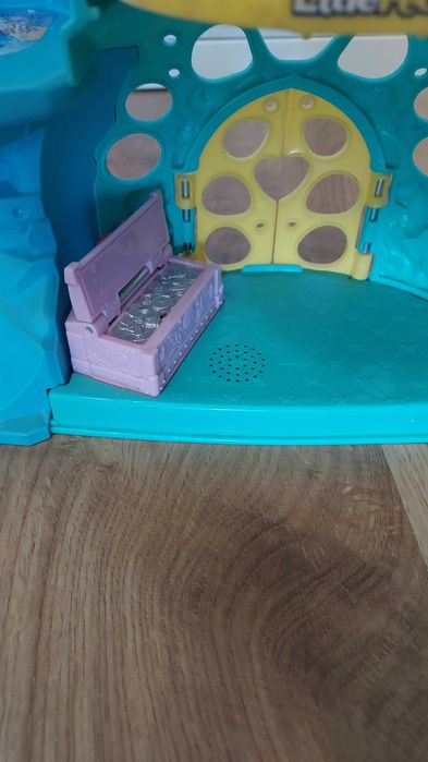 Domek,zamek Little People