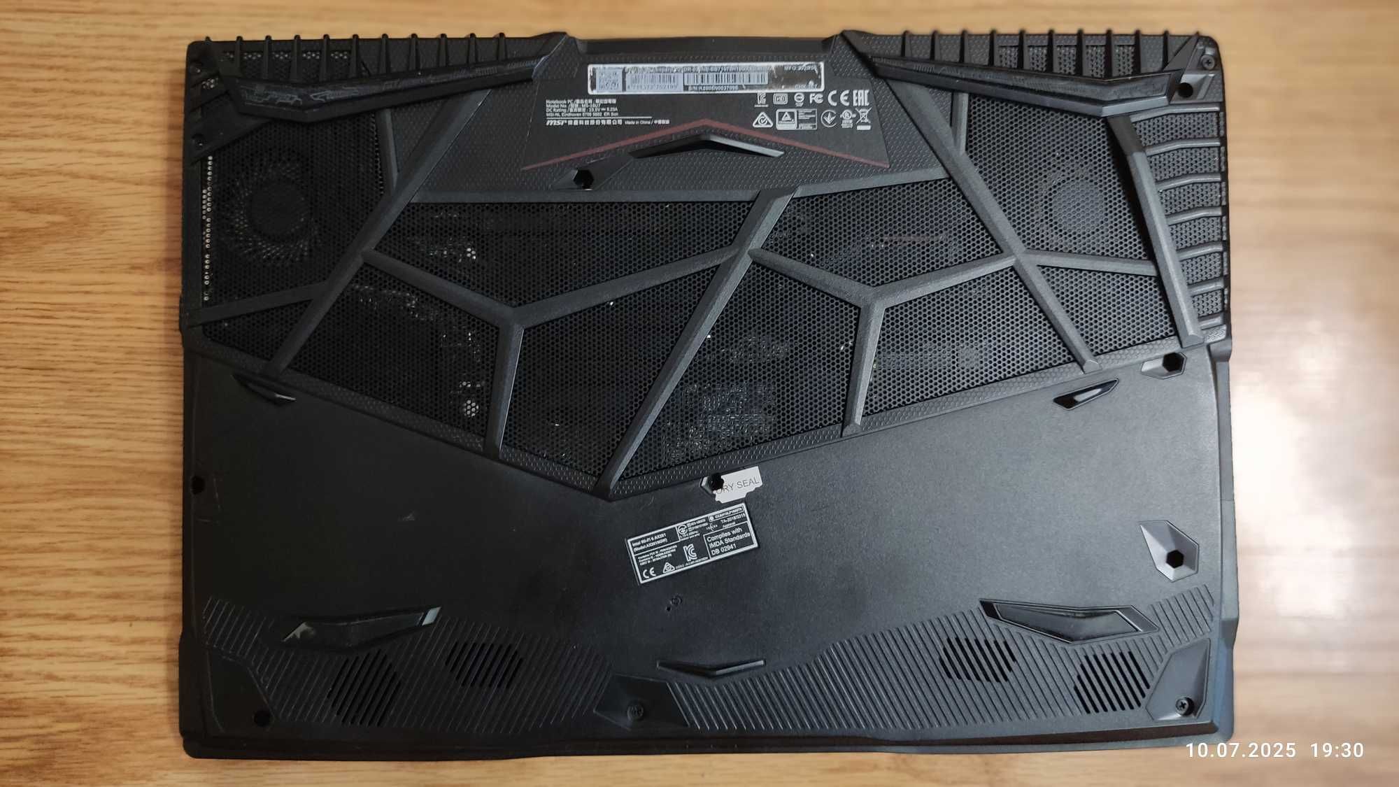 Ігровий ноутбук MSI GL65