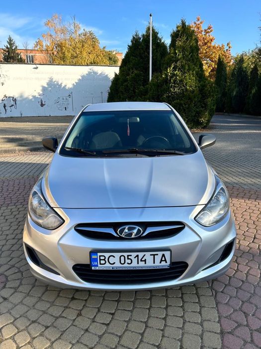 Оренда авто Львів. Hyundai Accent 1.4
