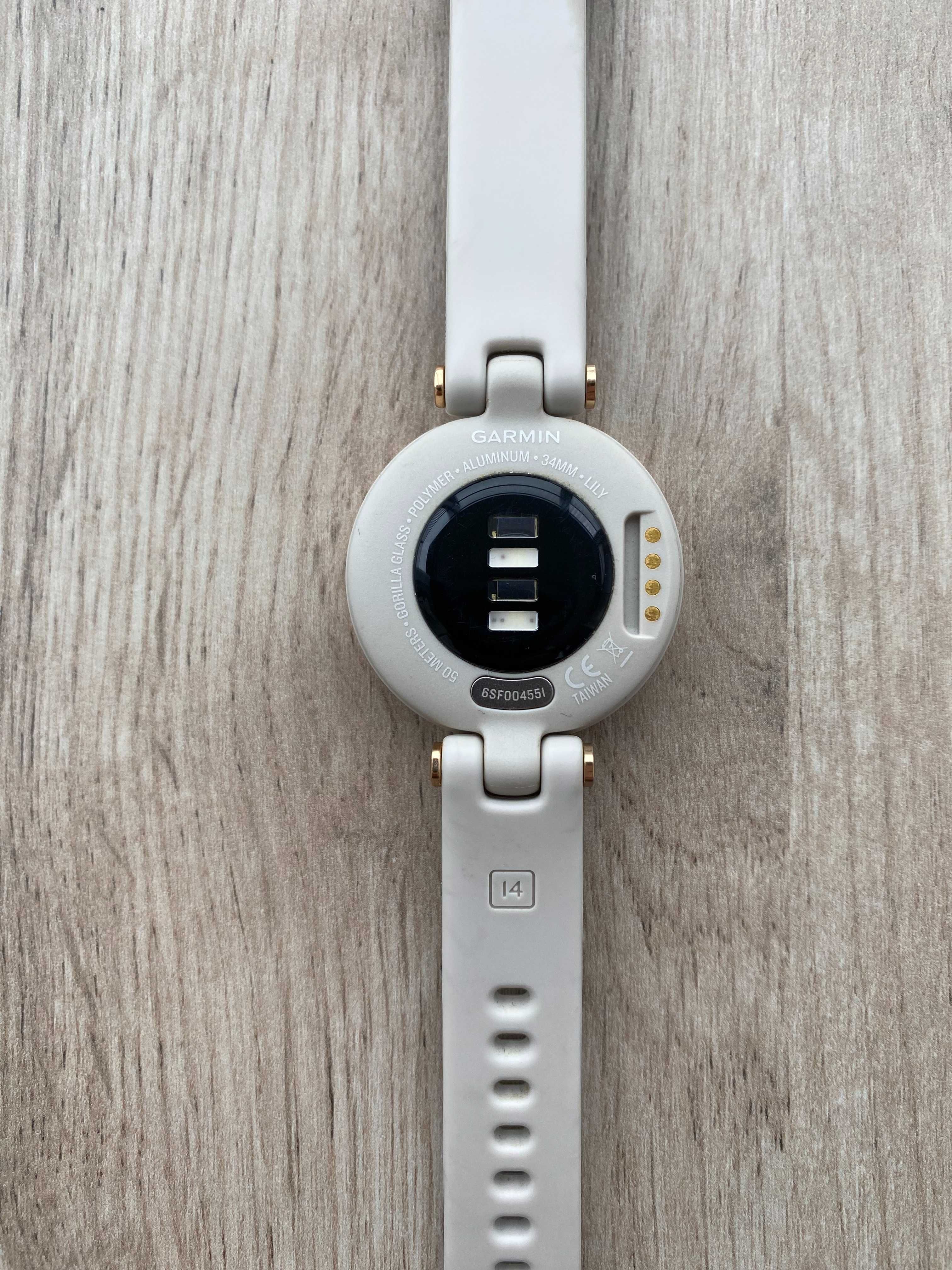 Смарт-годинник Garmin Lily | Ідеальний зовнішній стан | Захисне скло