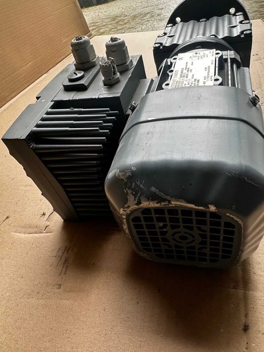 Motoreduktor, silnik sew z falownikiem 0,55kw zakres obrotów 10 do 101