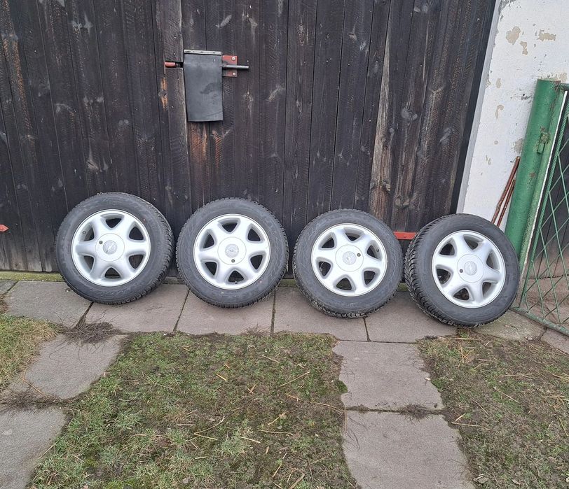 Koła zimowe Opel Astra II 2 G 15 Cali 5,1/2Jx15 ET 46 90468486 90468487 195/60R15 88T 2020 Rok Nexen Winguard Snow G WH2