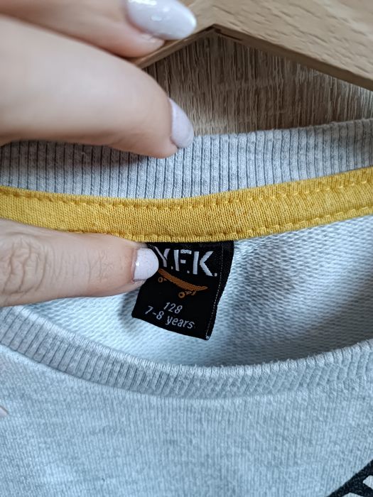 Bluza rozm 128.    .