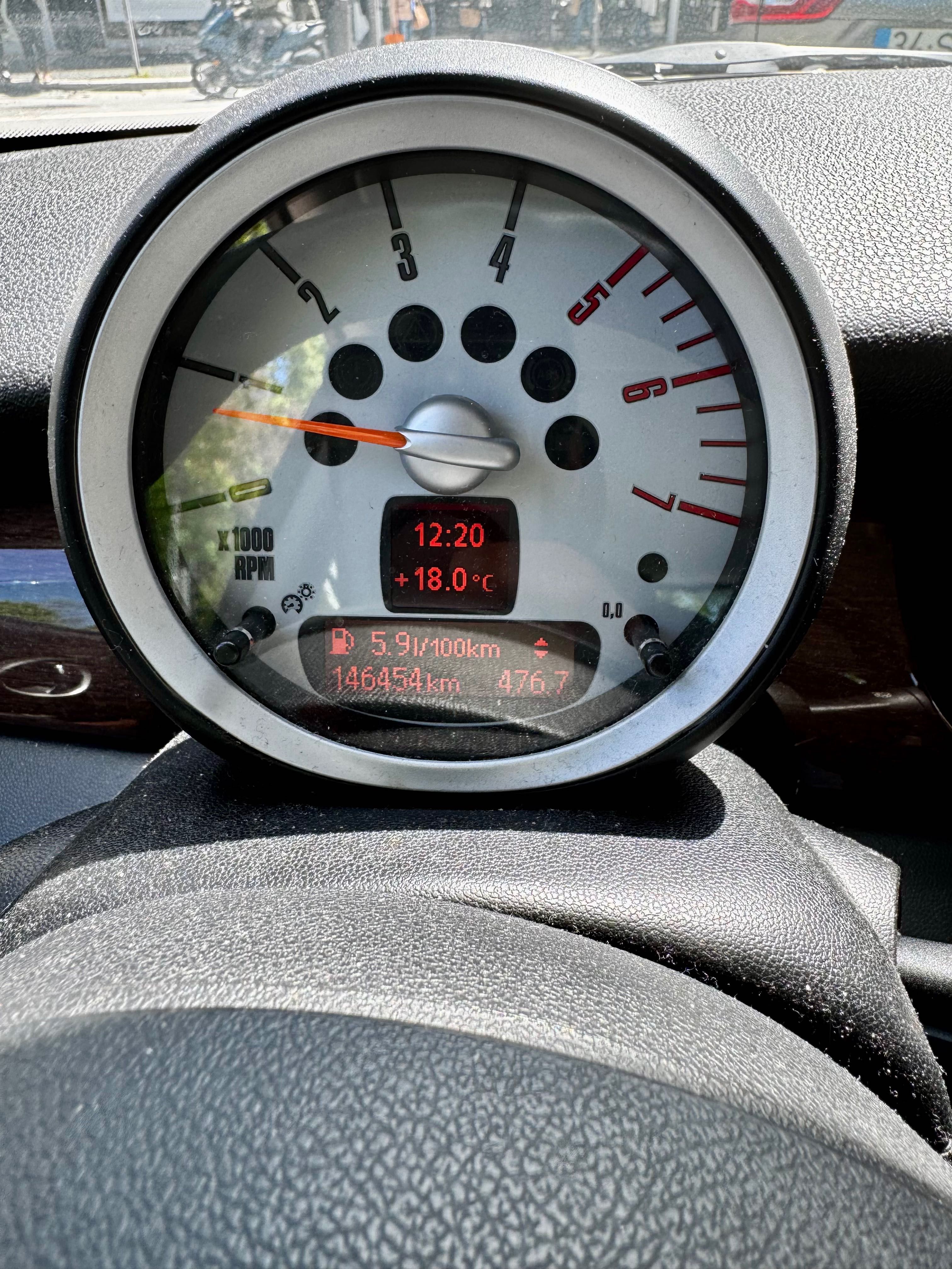 MINI Clubman Cooper D (British racing green)
