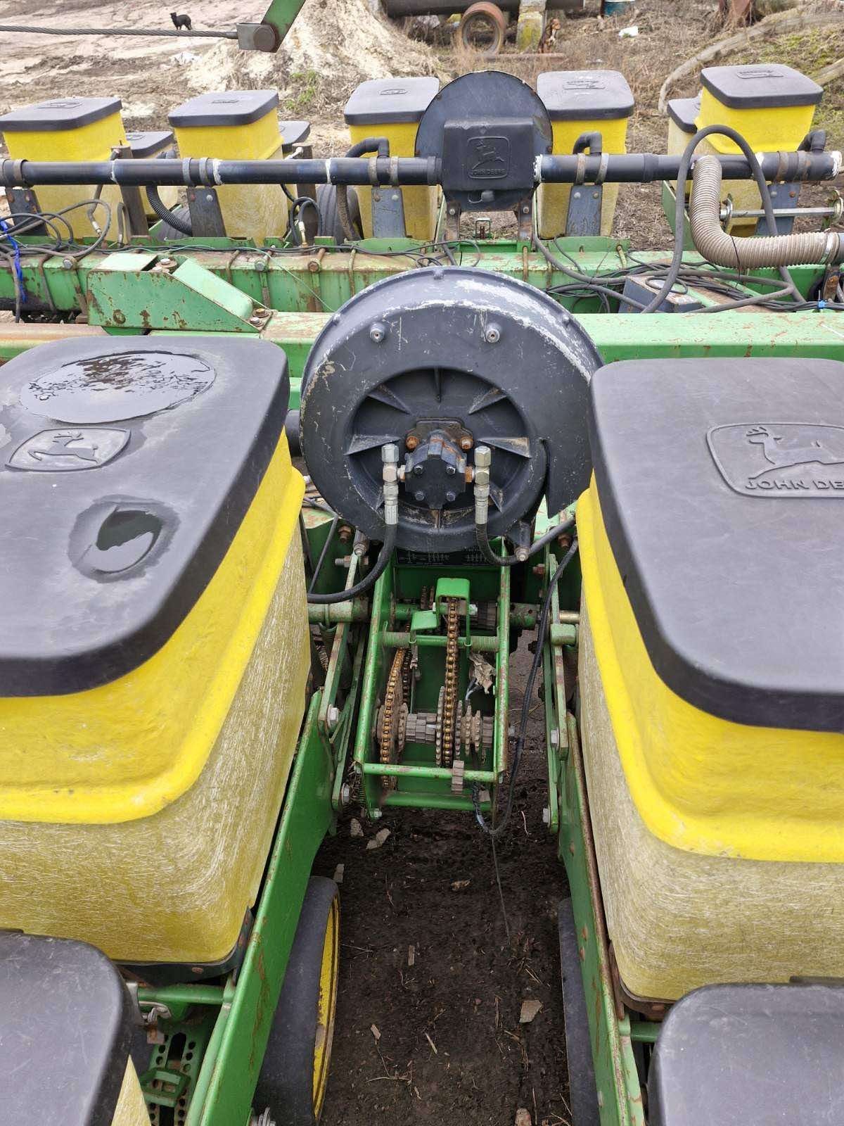 СІВАЛКА пневматична, ДЖОН ДІР 7200, 16 рядна, JOHN DEERE 7200, 2005 р.